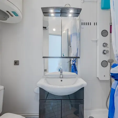 Porte De La Claudea By Interhome Le Barcarès