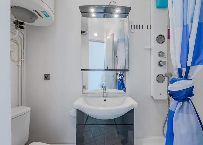 Porte De La Claudea By Interhome 르발카레스